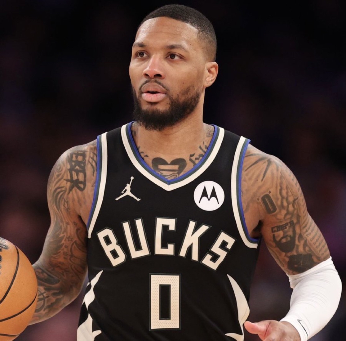 体育CBA季后赛：深圳队客场103-92浙江 总比分1-1战平