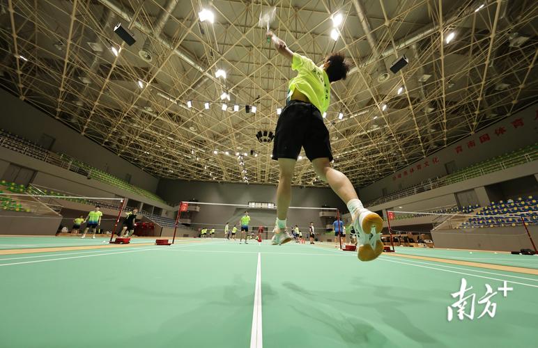 足协杯-马兴煜世界波沙里奇双响 海牛3-0南通.